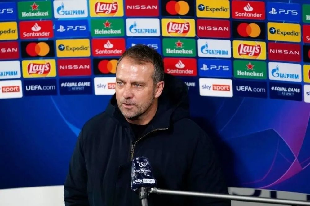  法兰克福主帅战术调整成功逆袭战胜拜仁慕尼黑  