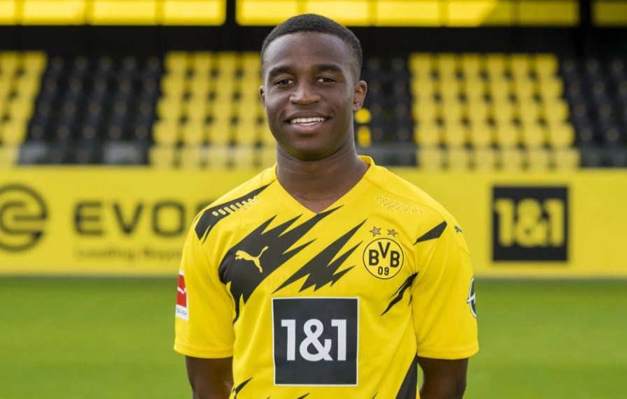  穆科科刷新纪录，16岁天才成最年轻进球者  